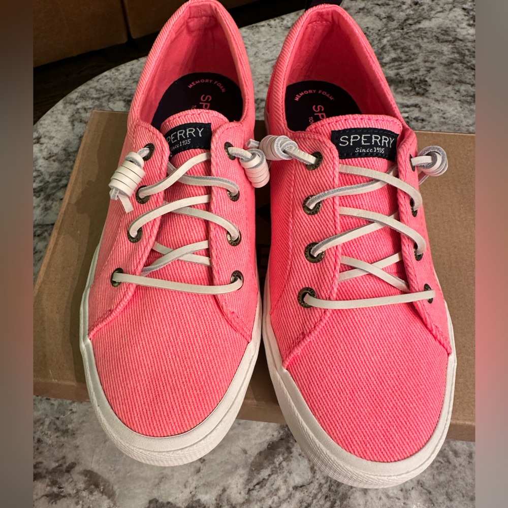 New Sperry Pier Wave Light Wash Twilight Pink Neon Canvas Shoes. Size 7